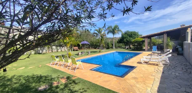 Fazenda / Sítio / Chácara com 3 Quartos à venda, 1300m² no , Mairinque