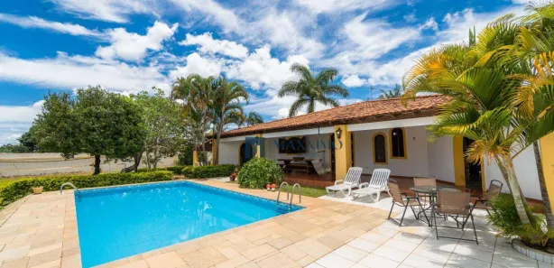 Casa de Condomínio com 4 Quartos à venda, 500m² no Região dos Lagos, Brasília