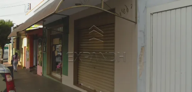 Conjunto Comercial / Sala para alugar, 31m² no Centro, Sertãozinho