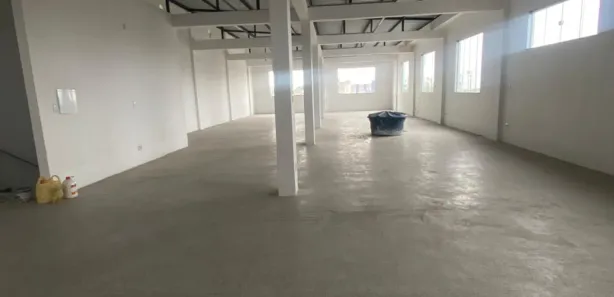 Prédio Inteiro para alugar, 270m² no Serraria Brasil, Feira de Santana