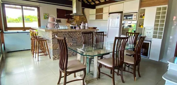 Casa de Condomínio com 4 Quartos para alugar, 200m² no , Bananeiras