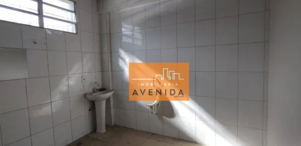 Galpão / Depósito / Armazém à venda, 250m² no Jardim São Pedro, Hortolândia