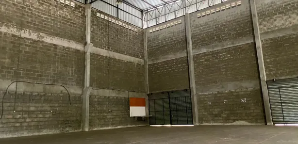Galpão / Depósito / Armazém para alugar, 400m² no Novo Aleixo, Manaus