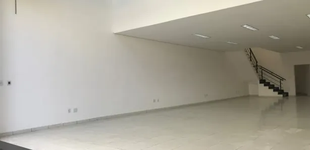 Loja / Salão / Ponto Comercial com 1 Quarto à venda, 304m² no Centro, Mogi das Cruzes