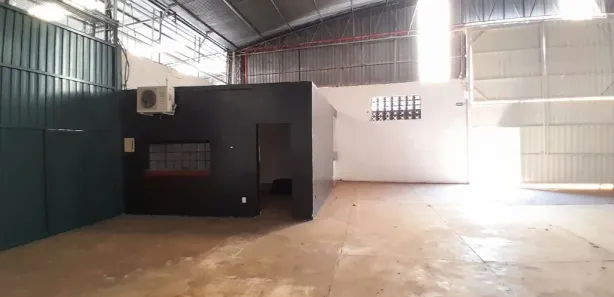 Galpão / Depósito / Armazém para alugar, 860m² no Parque Industrial, Araçatuba