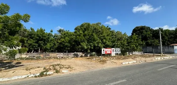 Terreno / Lote / Condomínio para alugar, 1139m² no Centro, Eusébio