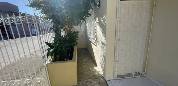 Casa com 2 Quartos para alugar, 100m² no Jabotiana, Aracaju