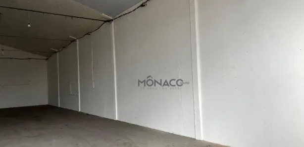 Galpão / Depósito / Armazém para alugar, 420m² no Jardim Riviera, Cambé