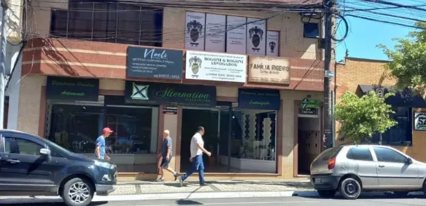 Loja / Salão / Ponto Comercial para alugar, 40m² no Centro, Ponta Grossa