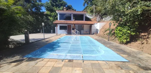 Casa com 3 Quartos à venda, 300m² no Itaipava, Petrópolis