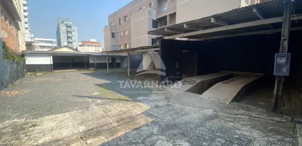 Loja / Salão / Ponto Comercial para alugar, 379m² no Centro, Ponta Grossa