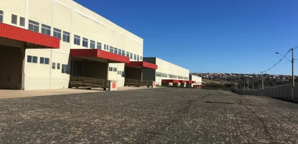 Galpão / Depósito / Armazém para alugar, 2000m² no Centro, Sumaré