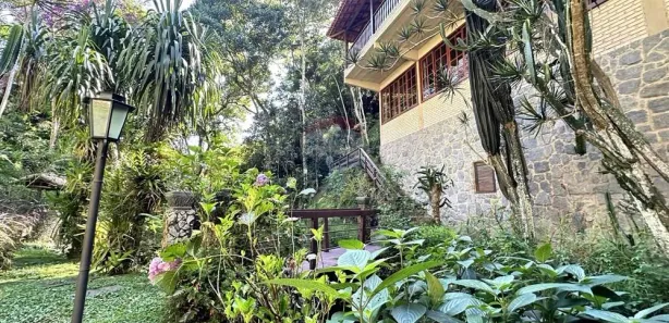 Casa de Condomínio com 5 Quartos à venda, 502m² no Corrêas, Petrópolis