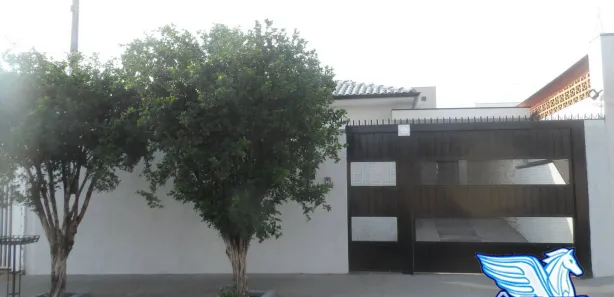 Casa com 3 Quartos para venda ou aluguel, 242m² no Vila Silva Pinto, Bauru