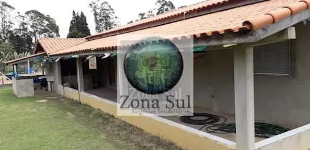 Fazenda / Sítio / Chácara com 2 Quartos à venda, 200m² no Carafá, Votorantim