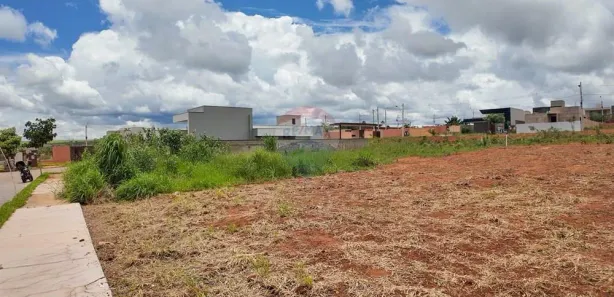 Terreno / Lote / Condomínio com 1 Quarto à venda, 417m² no Setor Habitacional Tororó, Brasília