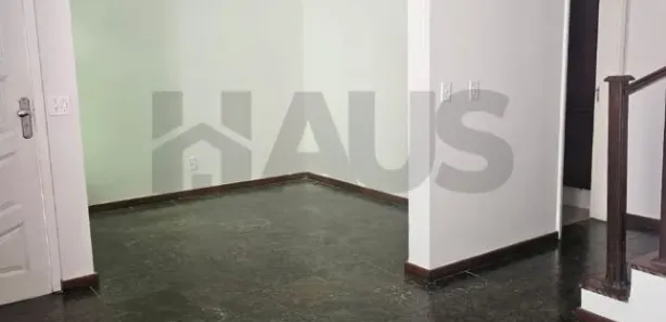 Sobrado com 4 Quartos à venda, 180m² no Barreira Cravo, Volta Redonda