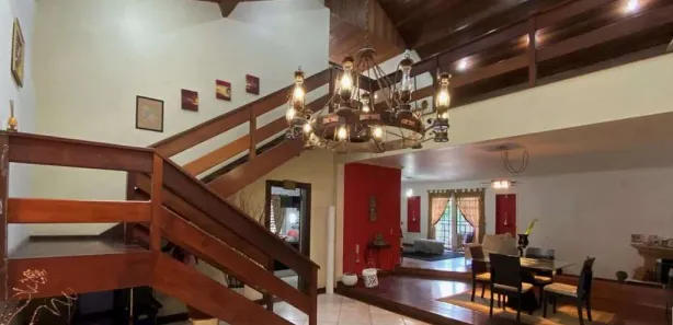 Casa de Condomínio com 4 Quartos para venda ou aluguel, 780m² no Chácara dos Junqueiras, Carapicuíba