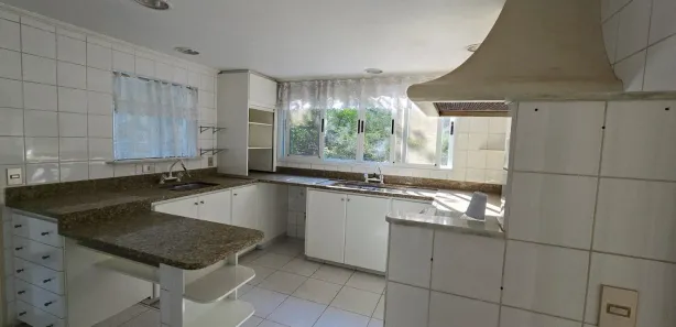 Casa com 3 Quartos para venda ou aluguel, 320m² no Altos de São Fernando, Jandira