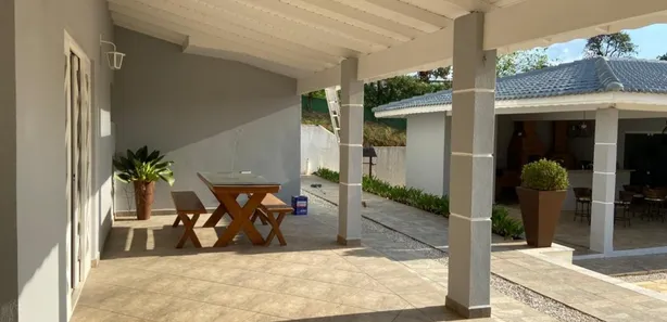 Fazenda / Sítio / Chácara com 6 Quartos à venda, 3000m² no , Mairinque