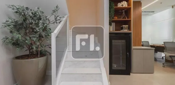 Conjunto Comercial / Sala para alugar, 246m² no Vila Almeida, São Paulo