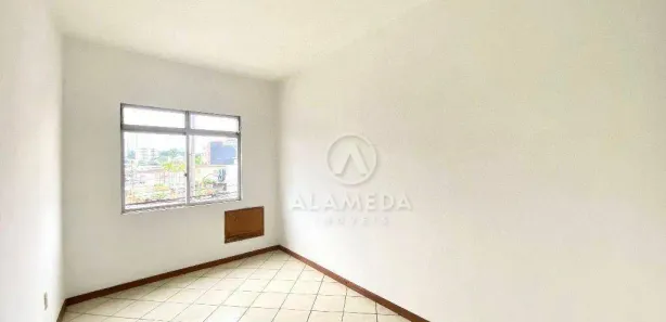 Conjunto Comercial / Sala para alugar, 110m² no Vila Nova, Blumenau