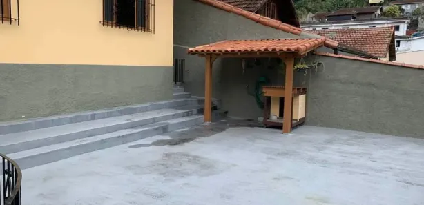 Casa com 3 Quartos para alugar, 90m² no Quissama, Petrópolis