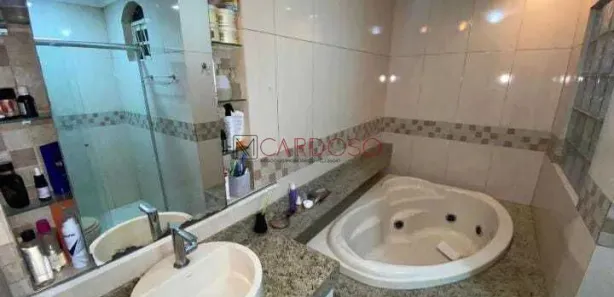 Sobrado com 5 Quartos à venda, 240m² no Guará II, Brasília