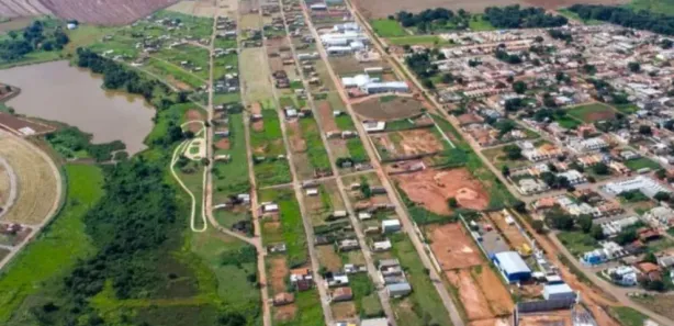 Terreno / Lote / Condomínio à venda, 240m² no Residencial Maria Monteiro, Trindade