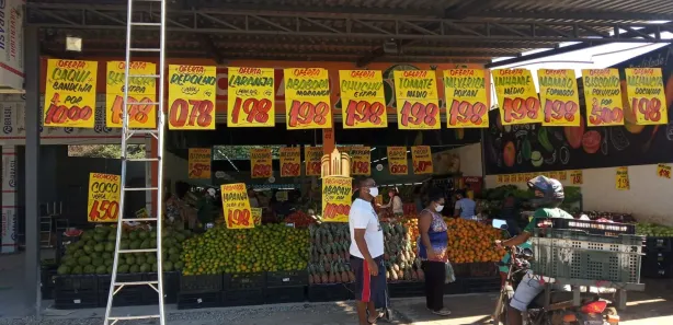 Loja / Salão / Ponto Comercial à venda, 200m² no Esmeraldas, Esmeraldas