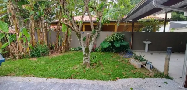 Casa com 2 Quartos para alugar, 100m² no Itacorubi, Florianópolis