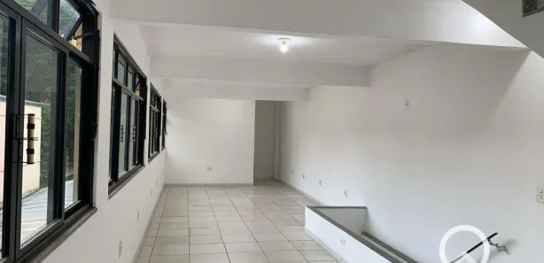 Prédio Inteiro para alugar, 175m² no Ypu, Nova Friburgo