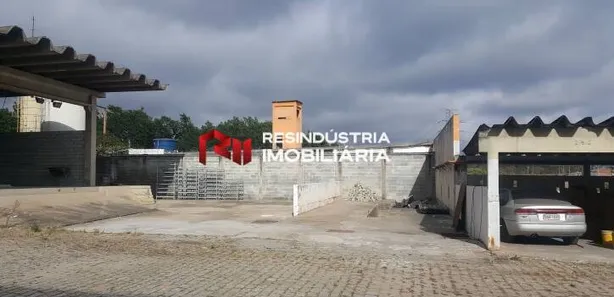 Galpão / Depósito / Armazém para alugar, 700m² no Vila Caldas, Carapicuíba
