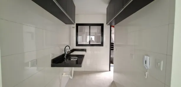 Casa de Condomínio com 2 Quartos para alugar, 58m² no Guilhermina, Praia Grande