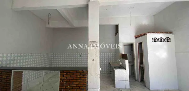 Loja / Salão / Ponto Comercial com 1 Quarto para alugar, 42m² no Eucaliptal, Volta Redonda