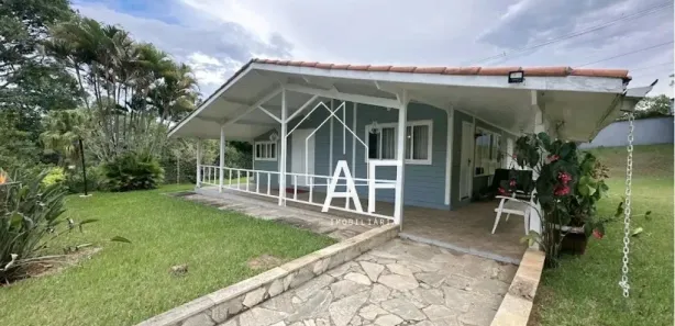 Fazenda / Sítio / Chácara com 3 Quartos à venda, 240m² no Porta do Sol, Mairinque