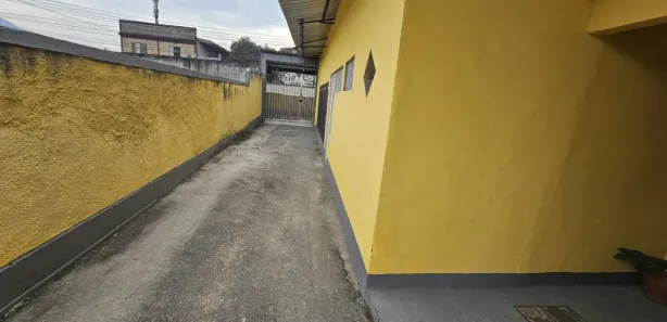 Casa com 2 Quartos à venda, 80m² no Comendador Soares, Nova Iguaçu