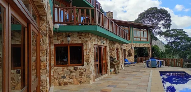 Casa com 4 Quartos à venda, 820m² no Araras, Petrópolis