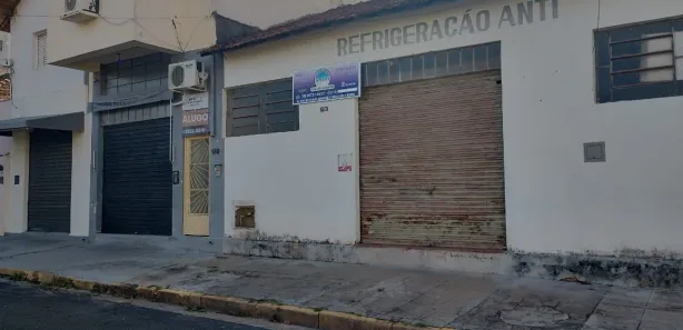 Loja / Salão / Ponto Comercial com 3 Quartos à venda, 200m² no São Judas, Piracicaba