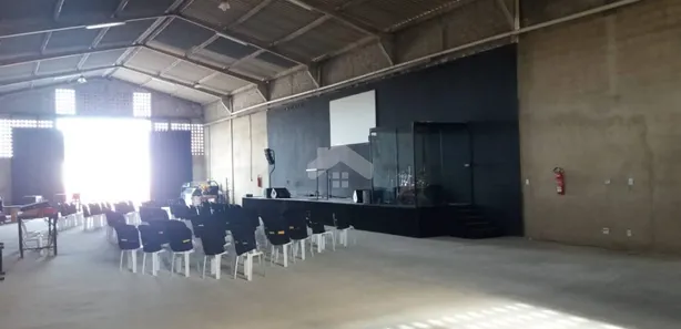 Galpão / Depósito / Armazém com 1 Quarto à venda, 600m² no Rosa Elze, São Cristóvão
