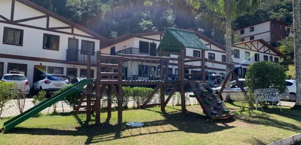 Apartamento com 2 Quartos à venda, 59m² no Samambaia, Petrópolis