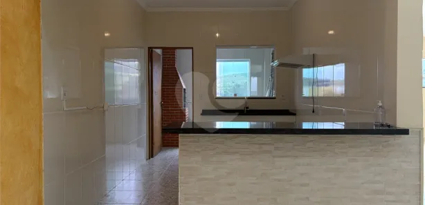 Sobrado com 2 Quartos para venda ou aluguel, 212m² no Jardim São Pedro, Mogi das Cruzes