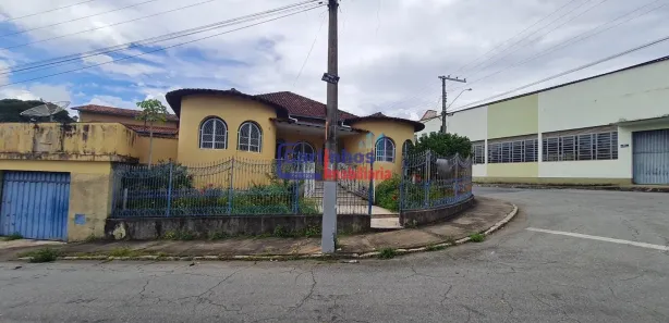 Casa com 7 Quartos à venda, 550m² no Centro, Florestal