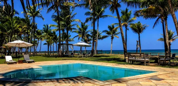 Casa de Condomínio com 5 Quartos para alugar, 645m² no Busca Vida (Abrantes), Camaçari