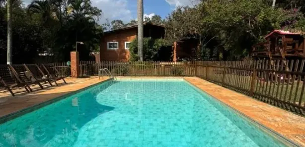 Fazenda / Sítio / Chácara com 2 Quartos para alugar, 1500m² no Jardim Perlamar, Araçoiaba da Serra