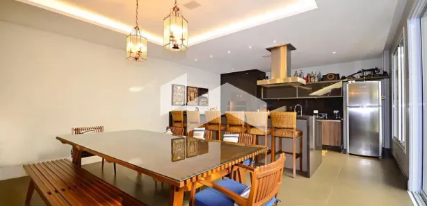 Casa com 4 Quartos para alugar, 590m² no Butiatuvinha, Curitiba