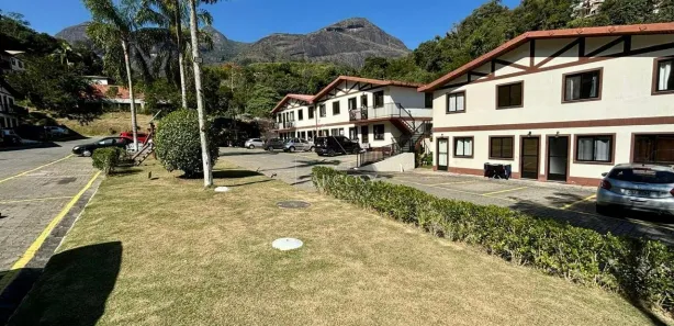 Apartamento com 2 Quartos à venda, 65m² no Samambaia, Petrópolis