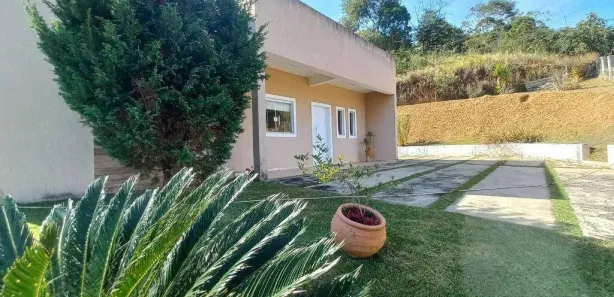 Fazenda / Sítio / Chácara com 3 Quartos para venda ou aluguel, 200m² no Canto das Águas, Igaratá