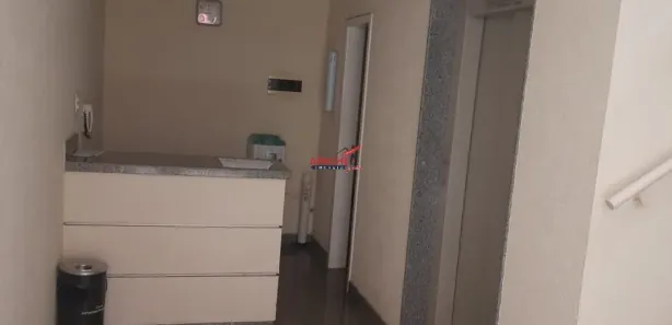 Conjunto Comercial / Sala para alugar, 75m² no Centro, Viçosa