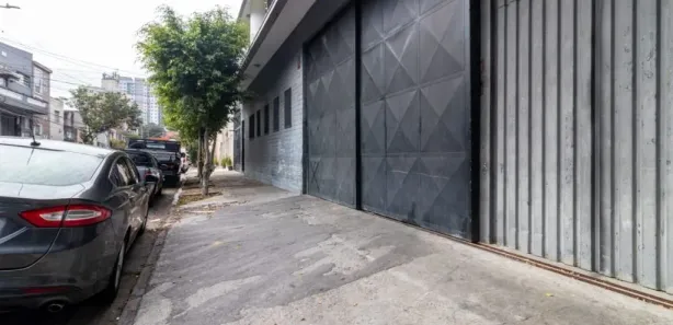 Galpão / Depósito / Armazém à venda, 650m² no Parque Residencial Califórnia, Itaquaquecetuba